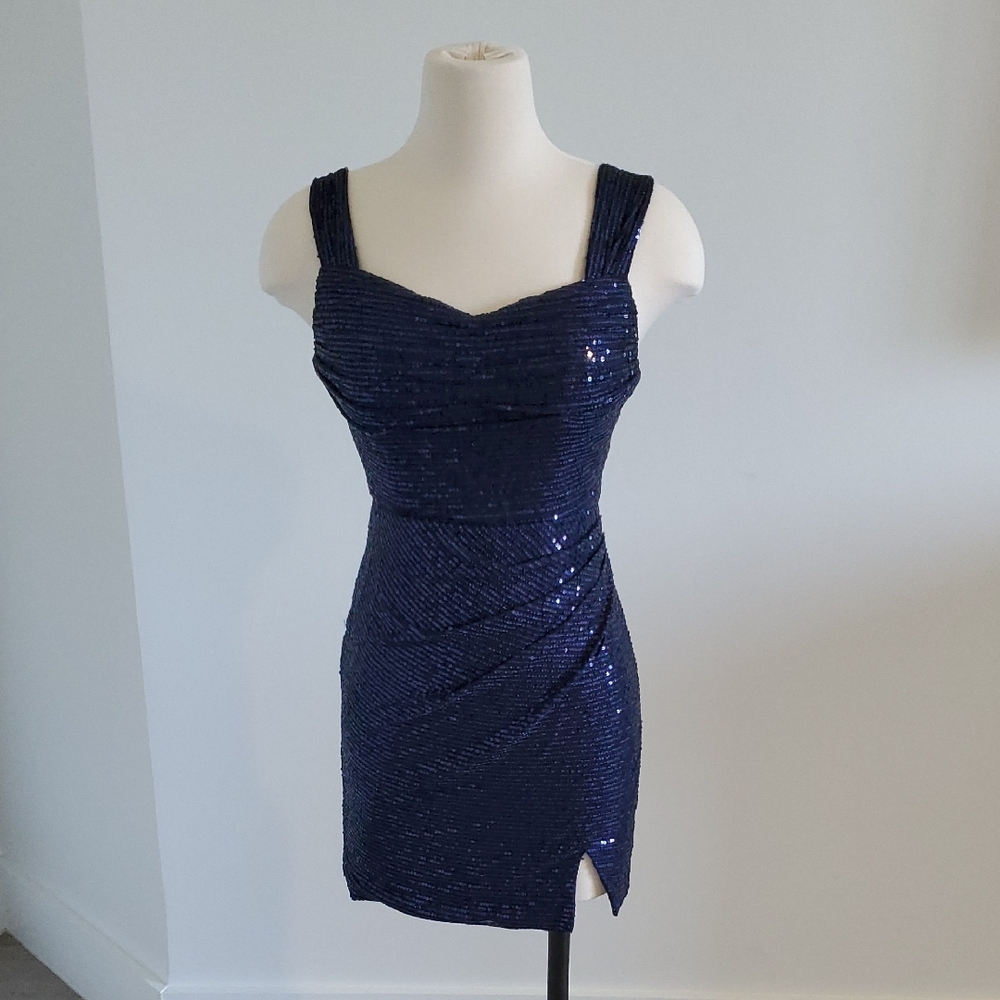 Wedding Dress brand Navy Blue Sequin cocktail Dress size tags missing(small)NWOT